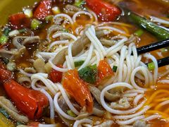 -乡村鸡杂米线(汉渝路店)