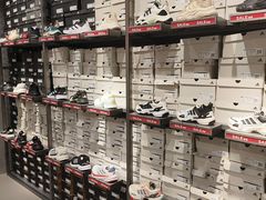 -五环Outlets(高新工厂店)