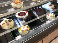 面包甜点陈列柜-85度C(生甜甜圈研究工坊·上海平凉店)