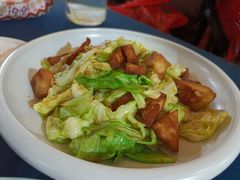 包包菜炒馕-伊带伊路新疆美食府(呼家楼店)