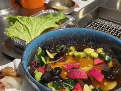 -马路牙子烧烤音乐酒馆(望京店)