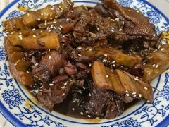 -江城燕子大排档(江汉路步行街店)