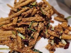 干煸藕丝-鑫小城故事·藕汤·家常菜(台北一路总店)