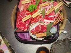 -铭牛烧肉·和牛海鲜自助(高新月牙湖店)