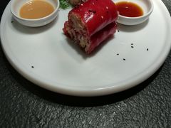 -蝴蝶里·粤菜·点心(滨江龙湖店)