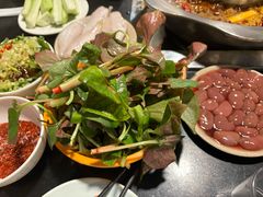 -九尺赵老四鲜鹅肠火锅