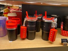等位区-星巴克臻选(国贸商城首店)