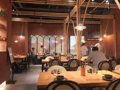 大堂-十三式重庆江湖菜(金茂览秀城店)