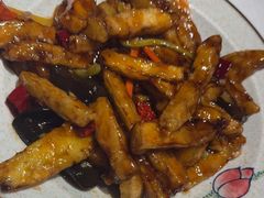 -辣小妮de川菜馆(红旗Mall店)