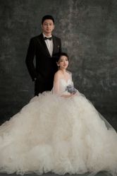 -雪中彩影婚纱摄影·微光艺术中心