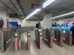 -东方体育中心(地铁站)