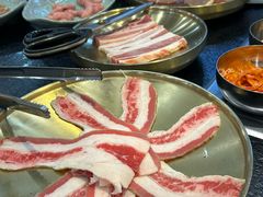 -臻牛烤肉