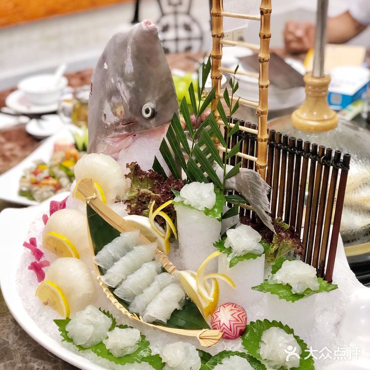 富人区的剥皮牛刺身,还是第一次吃!