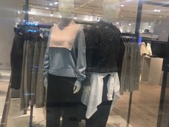 -COS(月星环球港店)