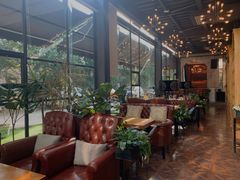 -桉树林A coffee 森林餐厅(三圣乡店)