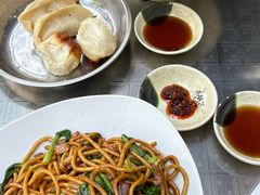 -黄阿姨锅贴大王(万航渡路店)