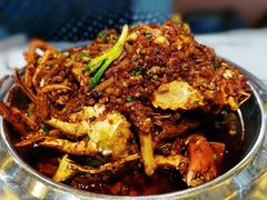 -凤凰路何眼镜香辣蟹(花果园店)