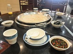 -老来福·非遗酸汤兔(凯旋路店)