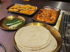 -又见炊烟炭火烤肉(五一新村店)
