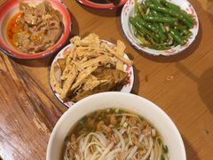 -矮子粉店1985·长沙米粉(湘春路店)