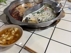 -储奇门鳝鱼火锅(总店)