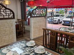 -何哥鲜鱼餐厅(龙湖花园店)