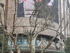 -梅龙镇广场