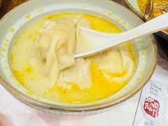 -蟹黄鱼·海派深夜面馆(巨鹿路店)