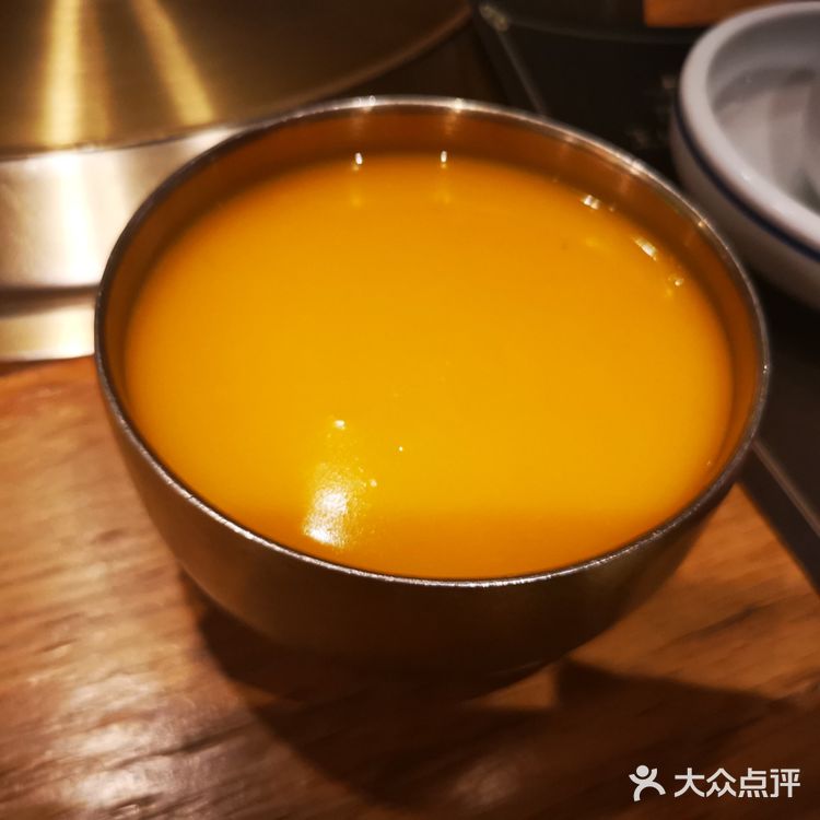 烤肉滋滋作响[调皮]冬日里的温暖美味