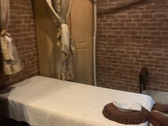 -莱蔻·圣灸堂·推拿艾灸(天山店)