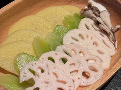 -三出山火锅(南京万象天地店)