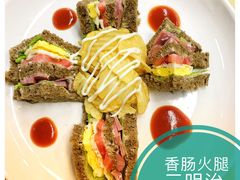 -阿姨来了月嫂服务中心(徐汇店)