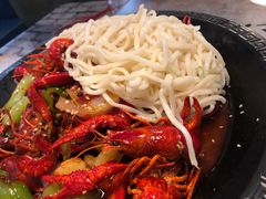 十三香小龙虾-金陵暴走小龙虾·迷踪蟹(凯德MALL店)