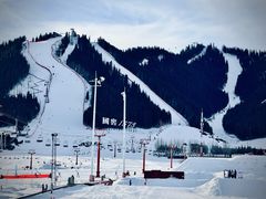 -丝绸之路山地度假区滑雪场