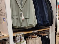 -优衣库(东莞汇一城店)