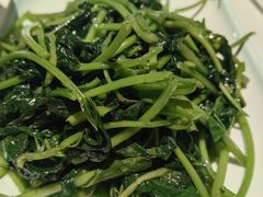 蒜蓉红薯叶-鄱阳湖·江西小炒·瓦罐煨汤(五道口店)