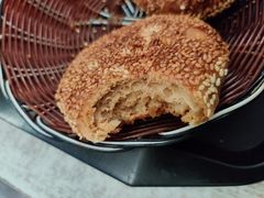 秘制烧饼-万红路羊汤烧饼店(将台路店)