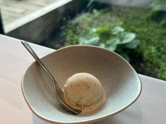 白松露冰淇淋-新荣记(建国门外大街店)