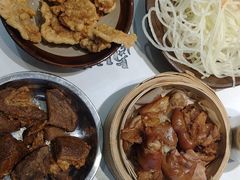 -卤校长老火锅(杨家坪直营店)