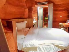 -幸栖洞穴设计酒店(成都春熙路店)