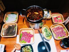 -独食火锅·半米屋台(直营总店)