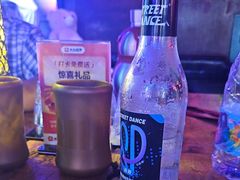 -喜鹊音乐酒馆(西街店)