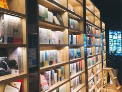 -猫的天空之城概念书店(杭州南宋御街店)