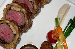 Foie Gras Wellington Steak