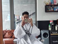 -MARTIN'S BARBER SHOP男士理发馆