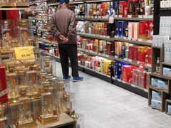 -胖东来生活广场(健康路店)