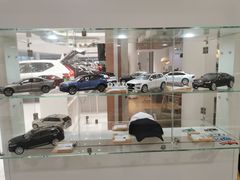 -杭州中沃沃尔沃4S店(滨江区店)
