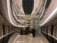 -上海滴水湖皇冠假日酒店