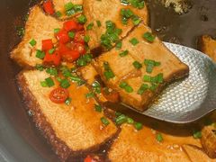 砂锅嫩豆腐-费大厨辣椒炒肉(悠唐购物中心店)