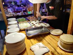-蒙肥羊·酸汤潮牛·鲜牛肉火锅烤肉自助(岗顶店)